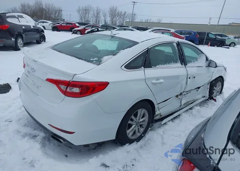 2017 Hyundai Sonata from USA, damaged, VIN 5NPE24AFXHH562061